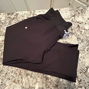 Figs Black XL Scrub Pants, Technical Collection, straight leg cargo.